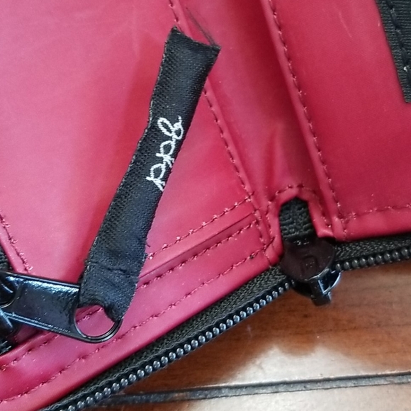 😍 PETUNIA PICKLE BOTTOM WRISTLET - Picture 6 of 8